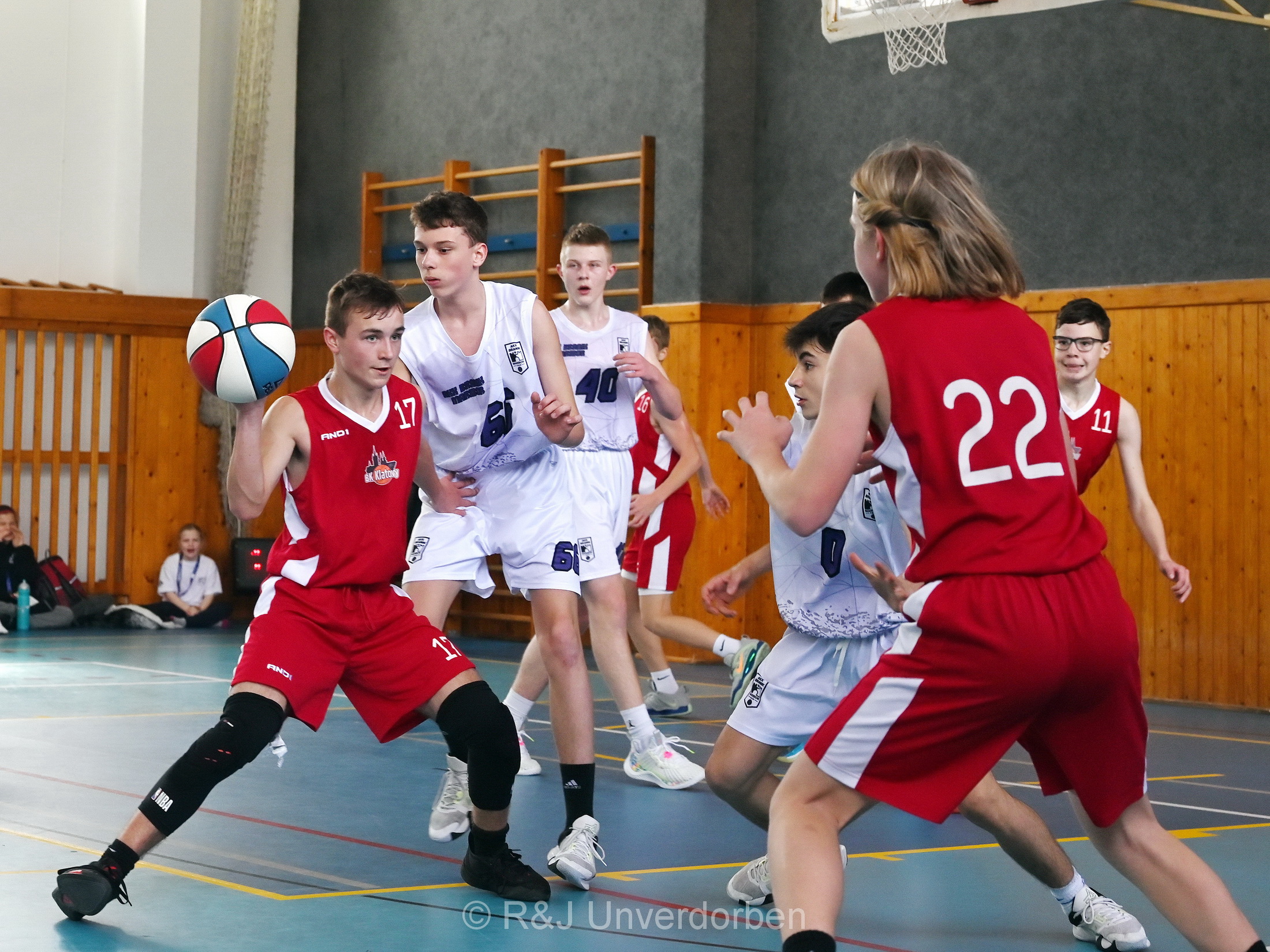 Simon Unverdorben č.17, Filip Šnejdar č.22 a František Kinský č.11 spolu s Jakubem Vodičkou prokázali, že by mohli být páteří týmu pro příští sezónu.