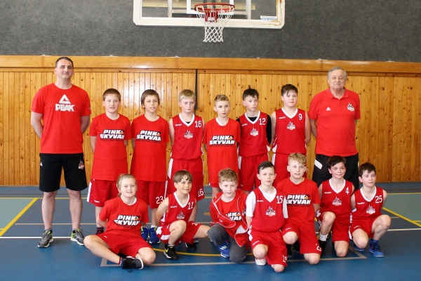 BK Klatovy U12 na EC 2022 - Spodní řada zleva: Šťastný, Ryneš, Theimer M., Tureček, Raba, Kydlíček, Šlof. Horní řada zleva: asistent trenéra M.Toman, Blahník, Karásek, Ulrich, Theimer V., Toman, Krajzingr, trenér Ing.Svojanovský. Chybí zranění Petrovický a Svoboda.